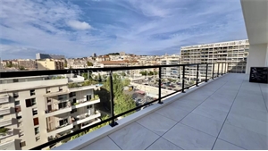 t4 à la vente -   13008  MARSEILLE 8EME, surface 122 m2 vente t4 - UBI440689988